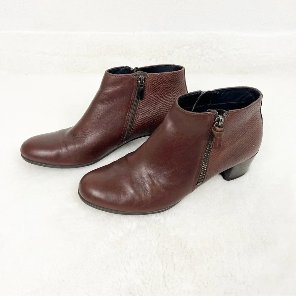 Ecco Brown Leather Ankle Boots